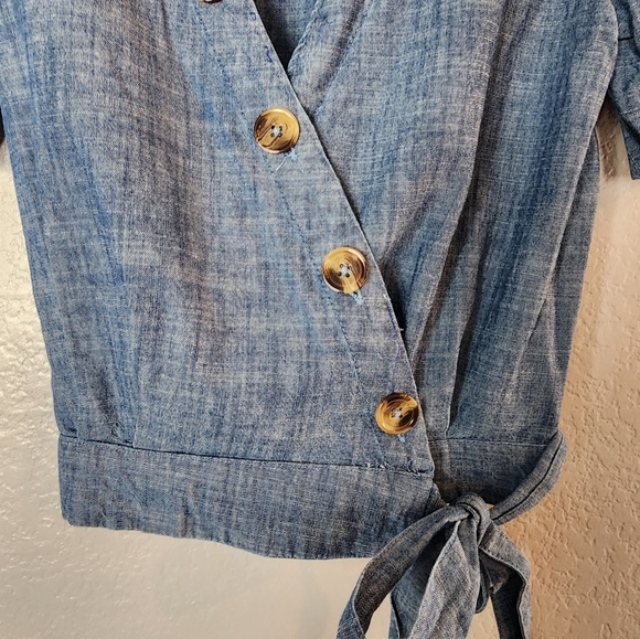 Francesca's Collection Chambray Wrap Crop Top - Picture 5 of 12